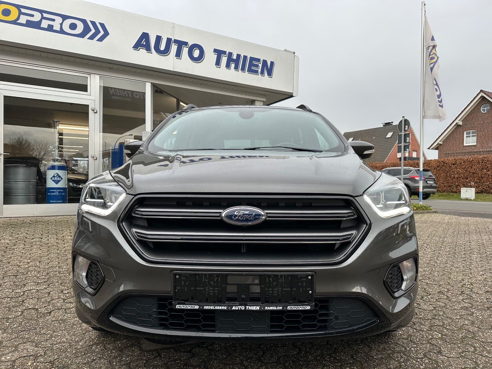 Fahrzeugabbildung Ford Kuga 1.5 EcoBoost ST-Line Navi/BiXenon/Sound/SHZ