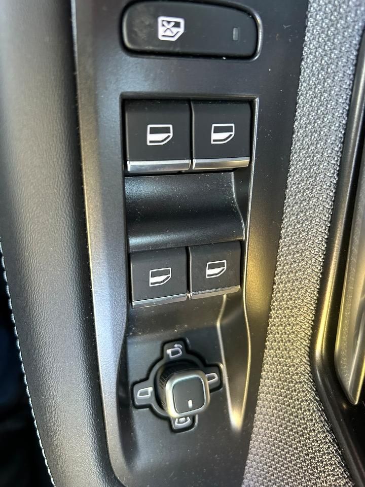 Fahrzeugabbildung Opel Grandland 1.2 48V Mild-Hybrid 100 kW GS