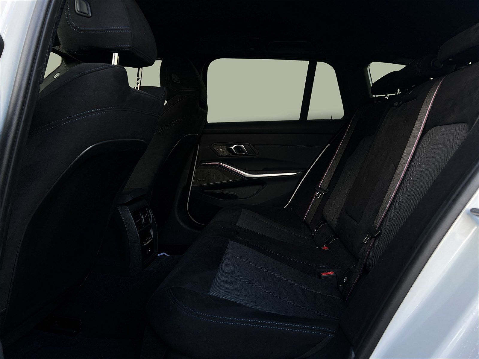 BMW 320 - Bild 11