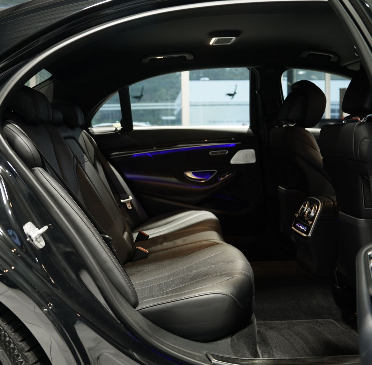 Mercedes Benz S 560