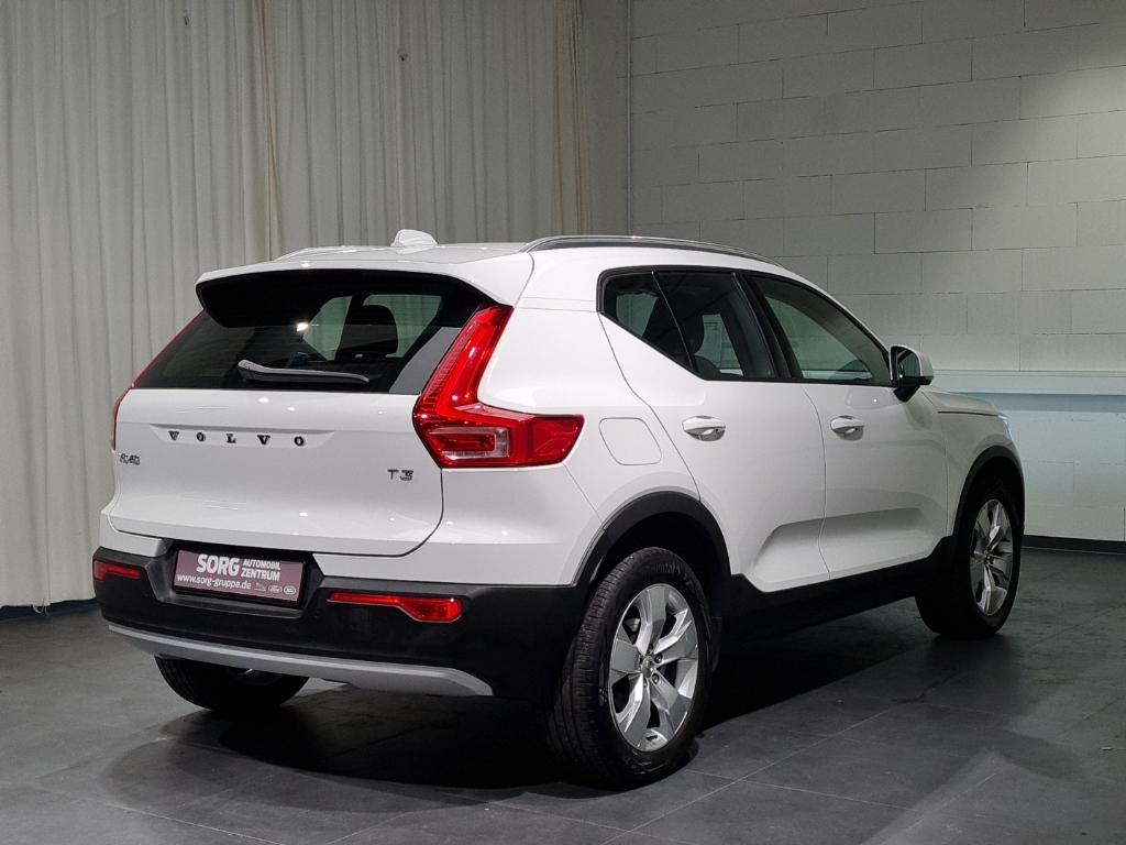 Volvo XC40 Momentum Pro 2WD