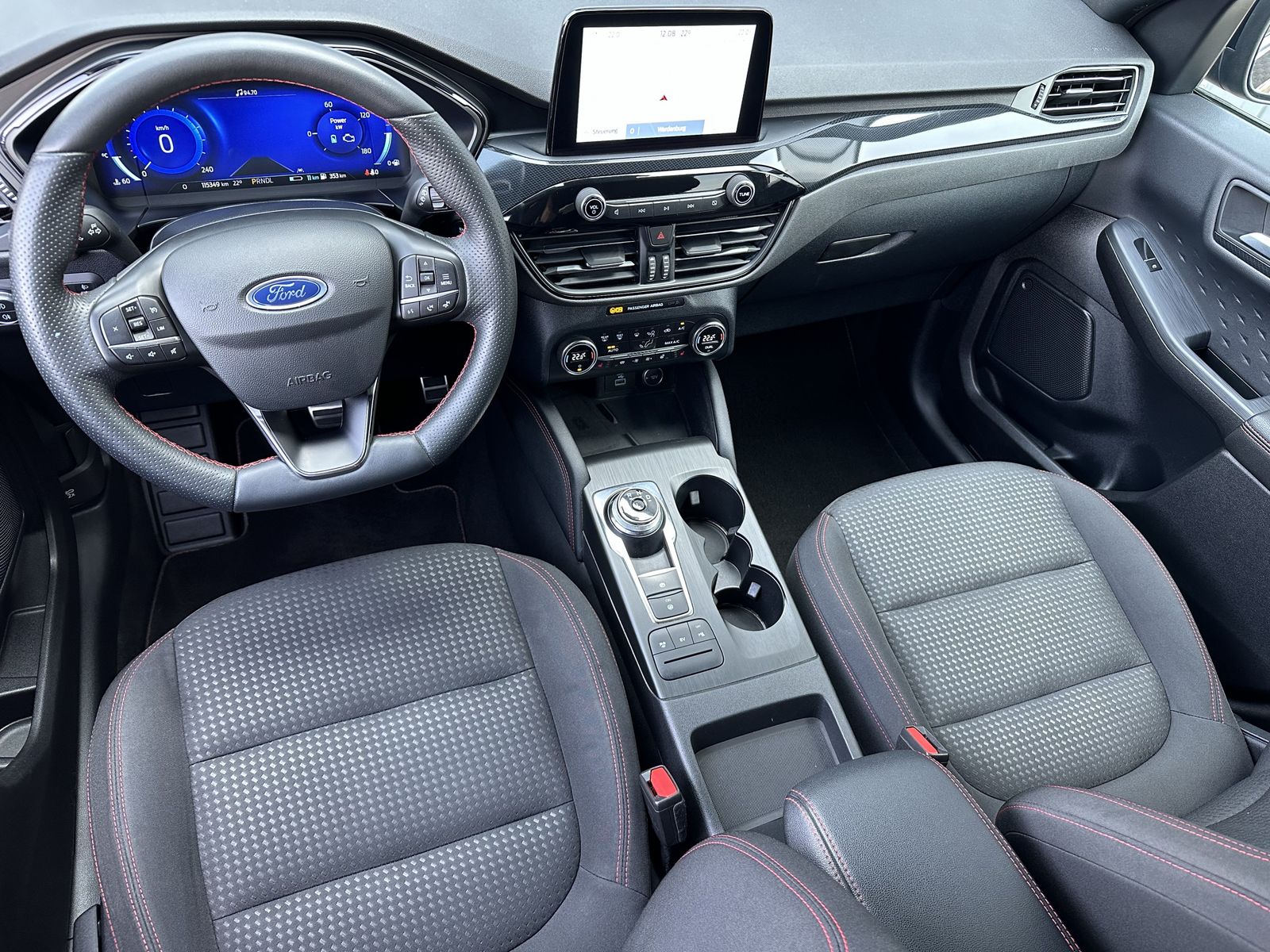 Fahrzeugabbildung Ford Kuga 2.5 DURATEC PHEV ST-Line NAV+LED+DAB+1HD+PP