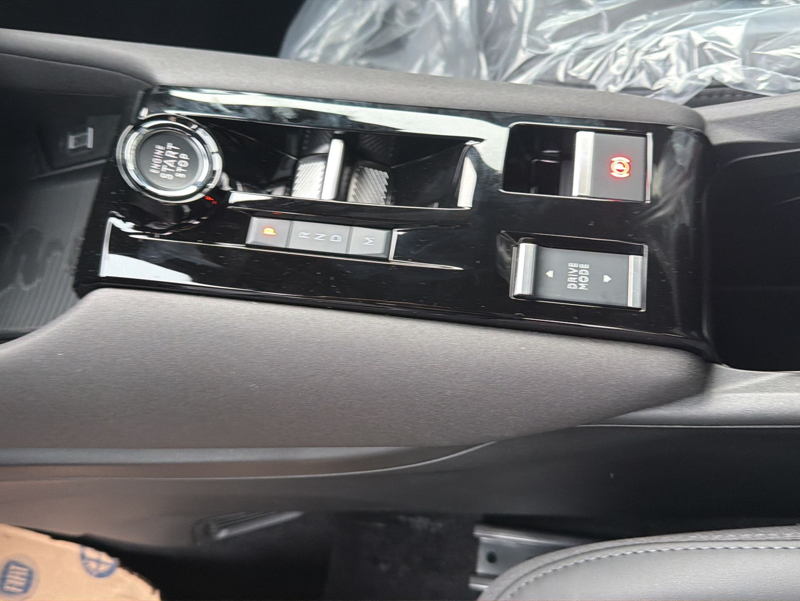 Fahrzeugabbildung Alfa Romeo Junior Ibrida 1.2 VGT 48V-Hybrid 107 kW Q4