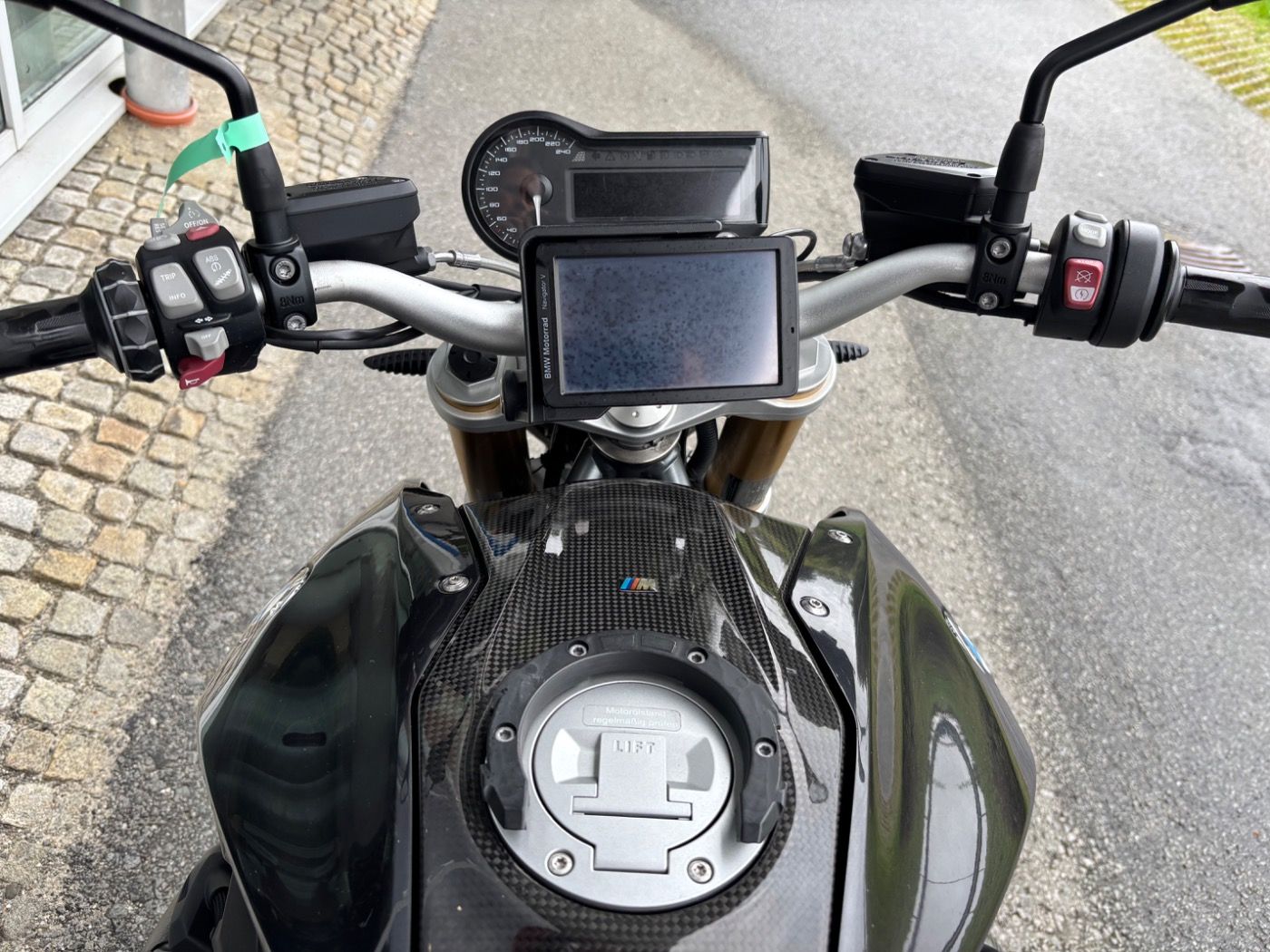 Fahrzeugabbildung BMW R 1200 R