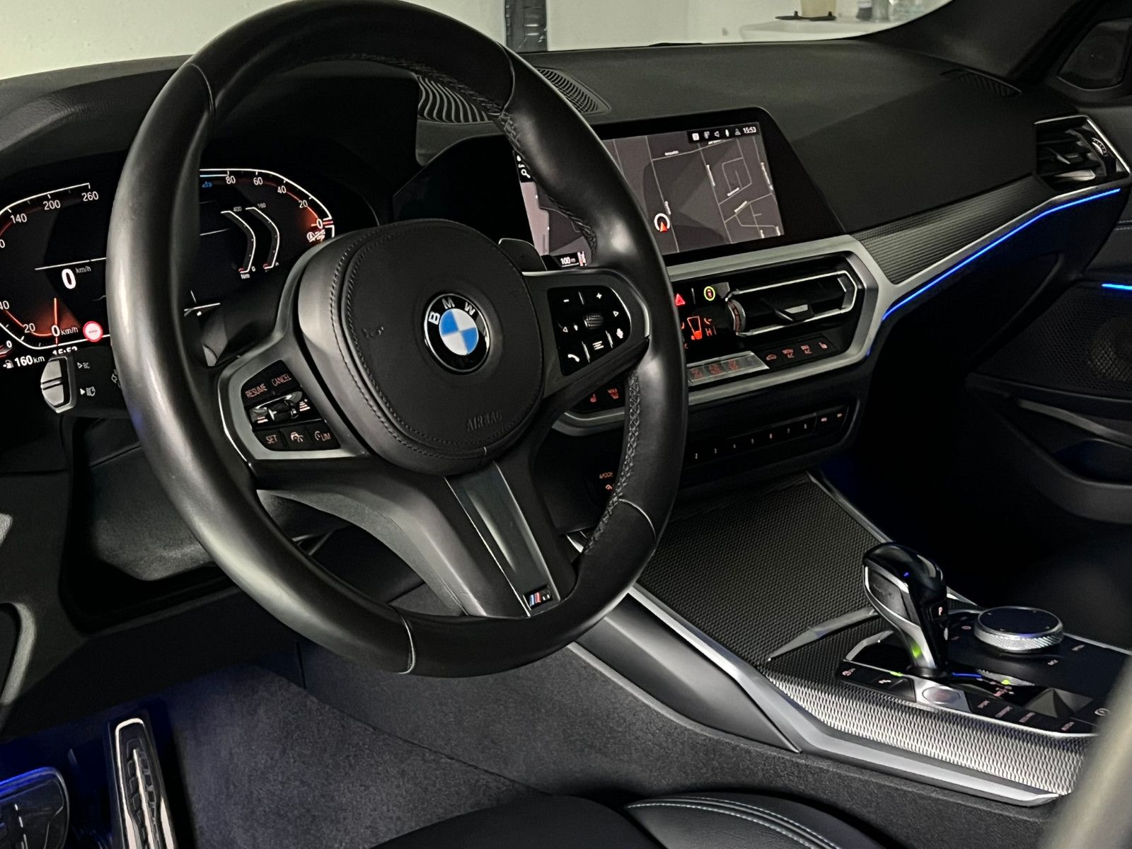 Fahrzeugabbildung BMW 320 d M SPORT/LED/DAB/PANO/ACC/19%/DE FZG