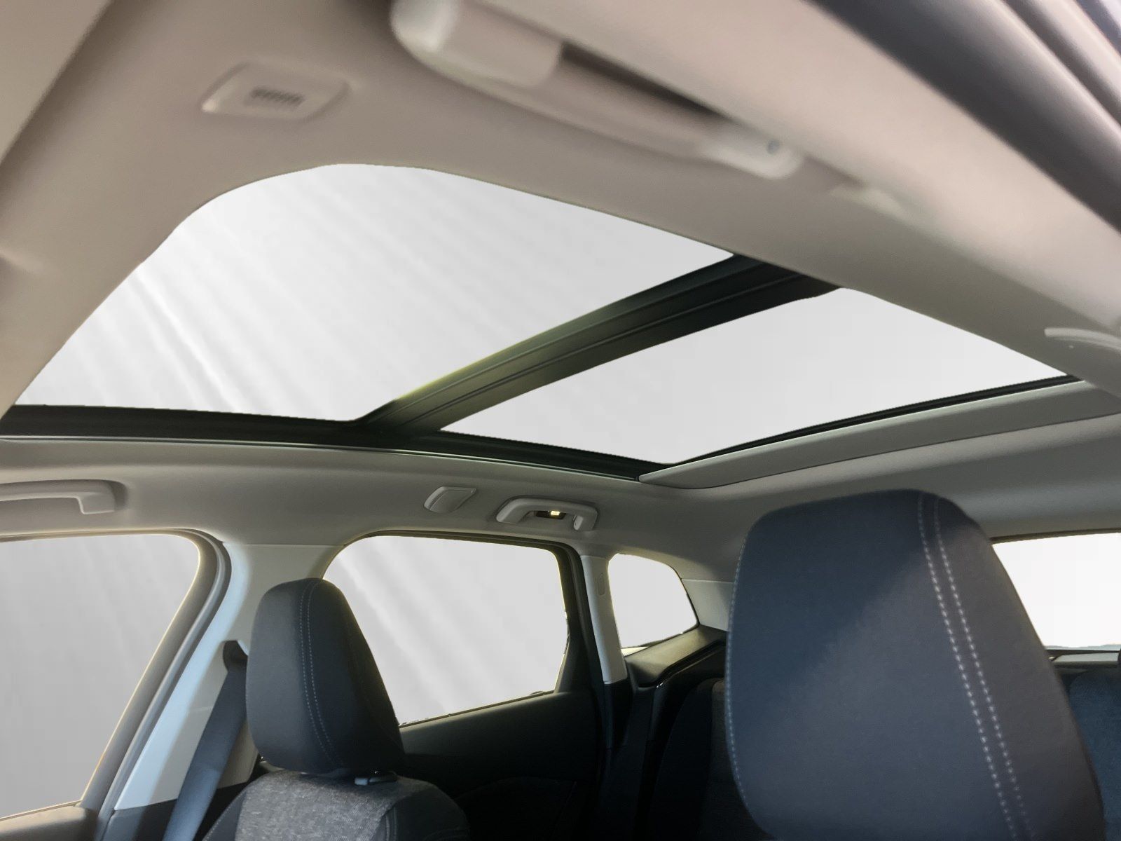 BMW 216 Active Tourer - Bild 17