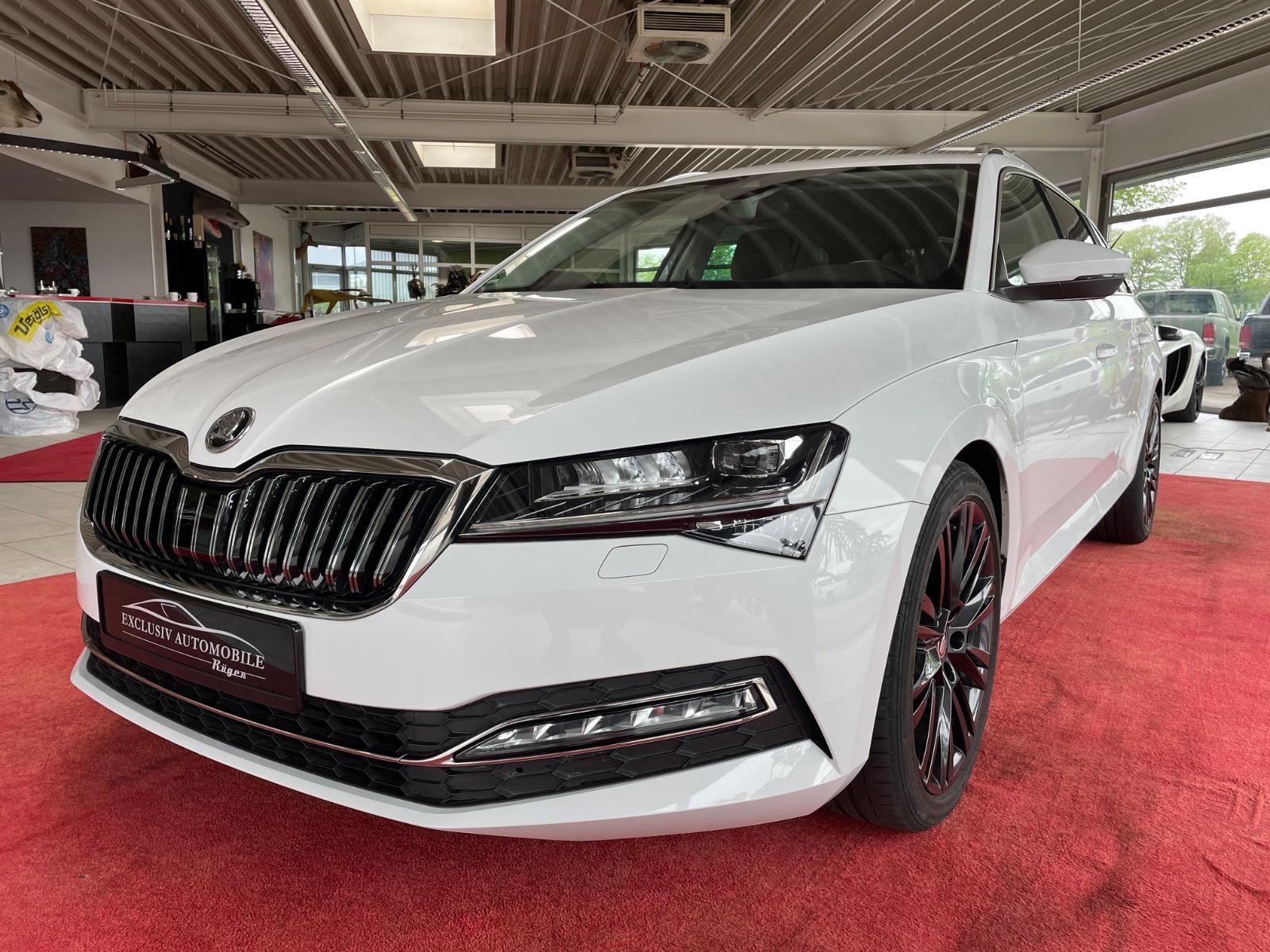 Skoda Superb Combi Premium Edition Leder AHK