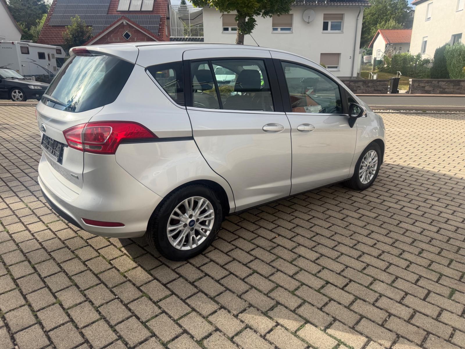 Ford B-MAX 2015 — interior