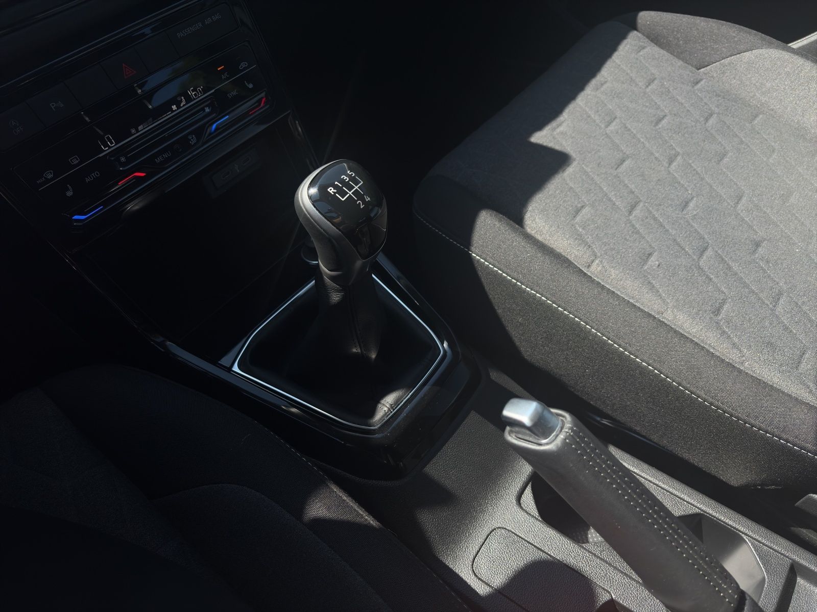 Volkswagen T-Cross - Bild 12