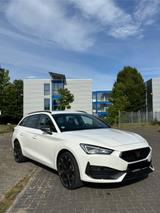 Cupra Leon 1.4 e-HYBRID 180kW VZ DSG Sportstourer VZ - Cupra Leon: Privatanbieter