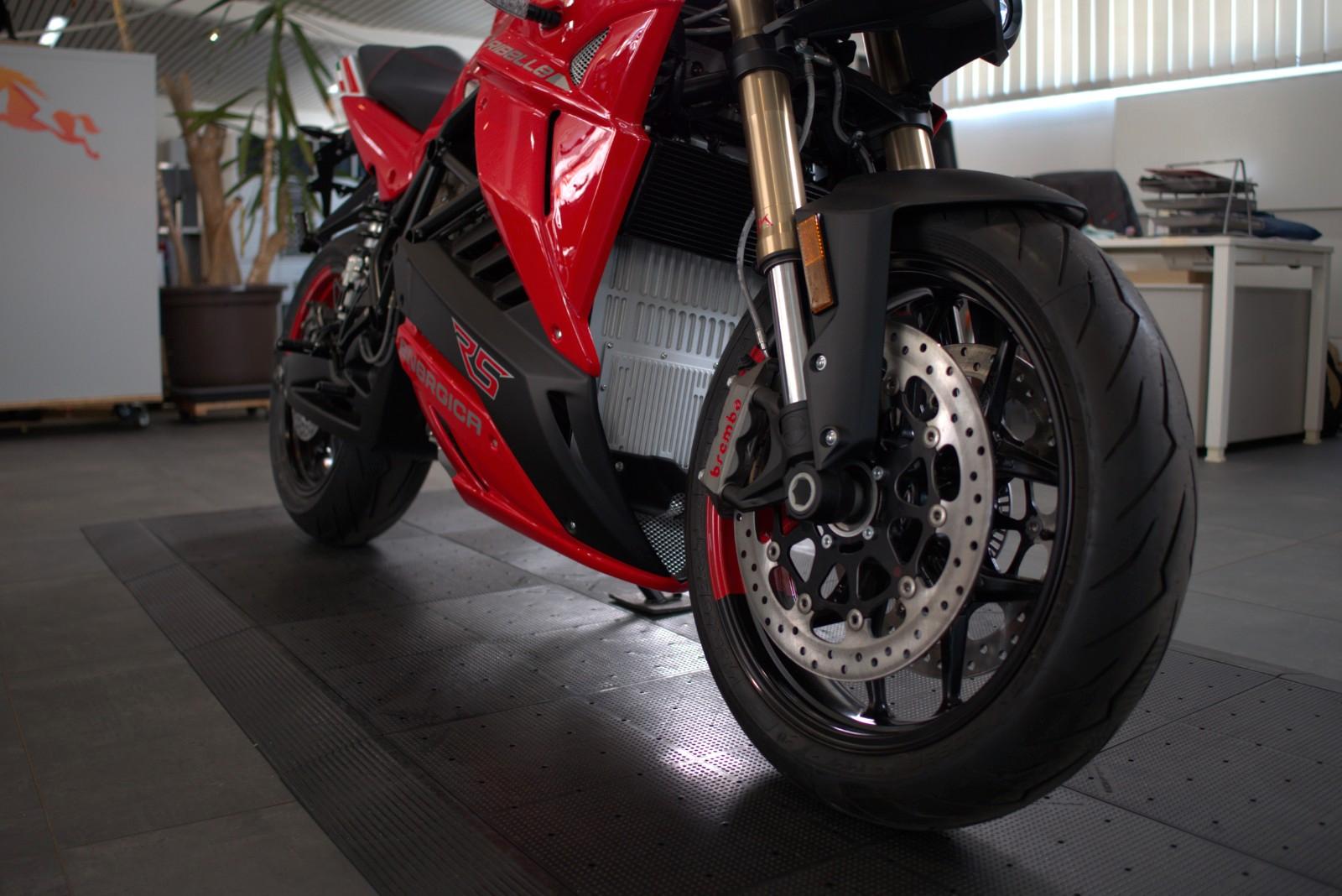 Energica Eva Ribelle RS Tricolore  EU2022, 36 Mo Garantie