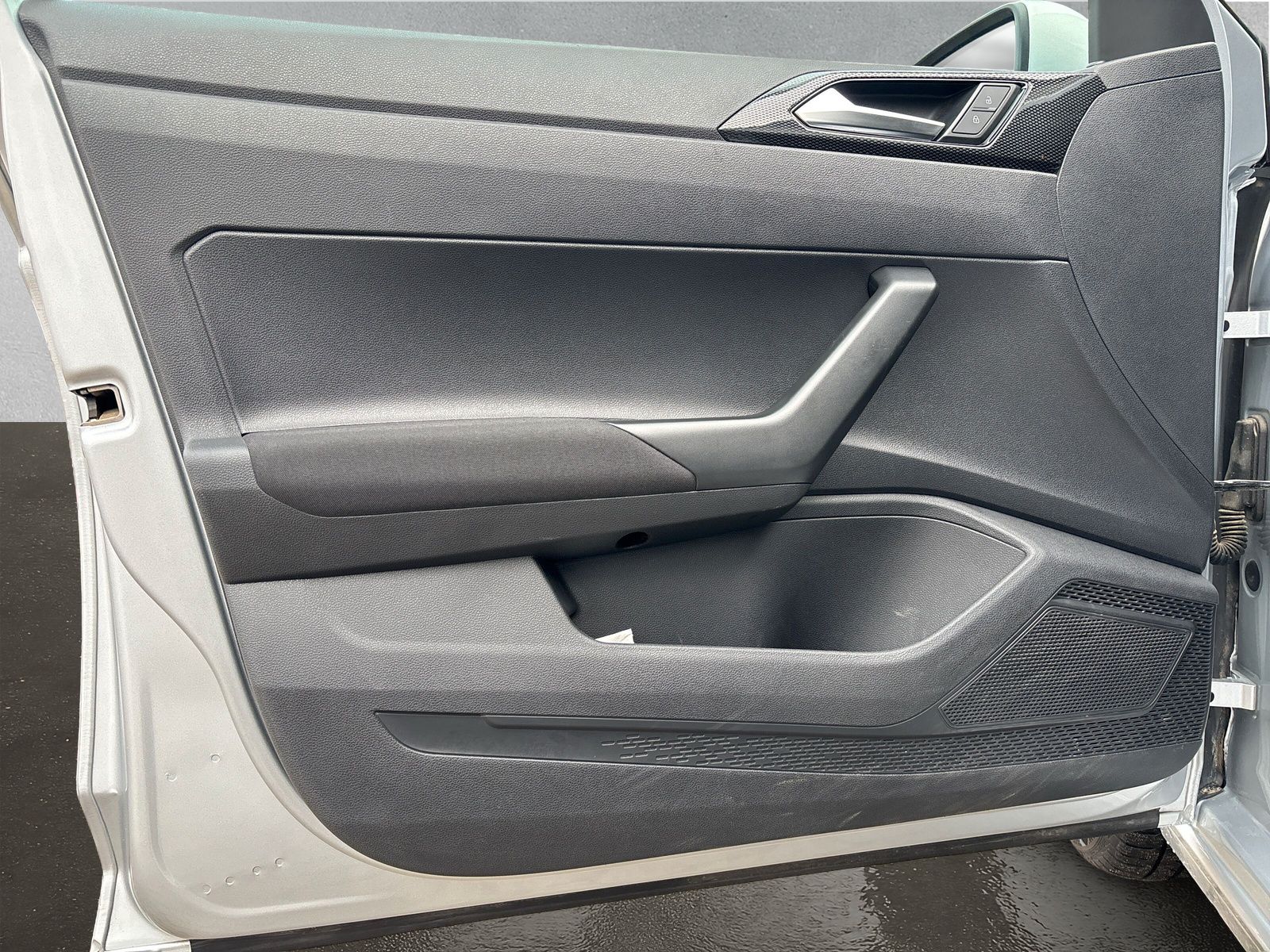 Fahrzeugabbildung Volkswagen Polo Life 1.0 TSI PDC LED App-Connect