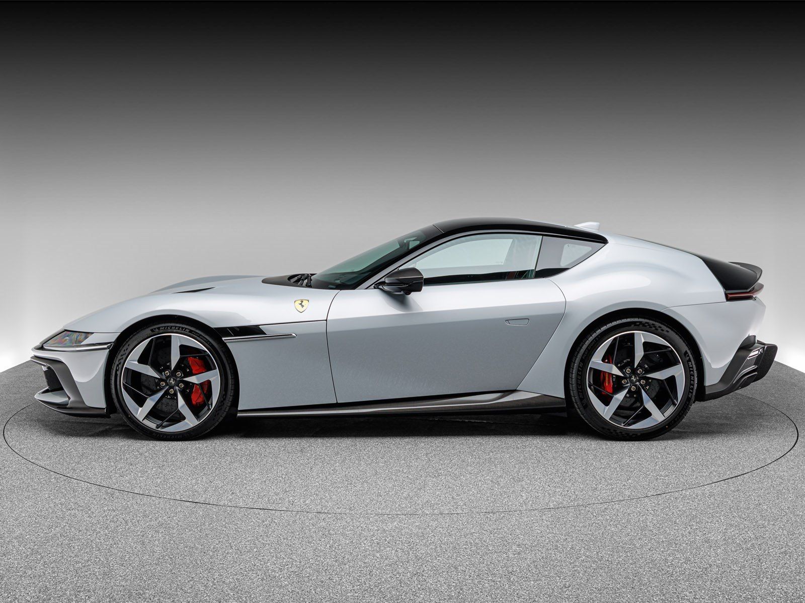 Ferrari 12Cilindri imagem 2