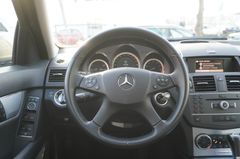 Fahrzeugabbildung Mercedes-Benz C 180 Lim. CGI BlueEfficiency Avantgarde