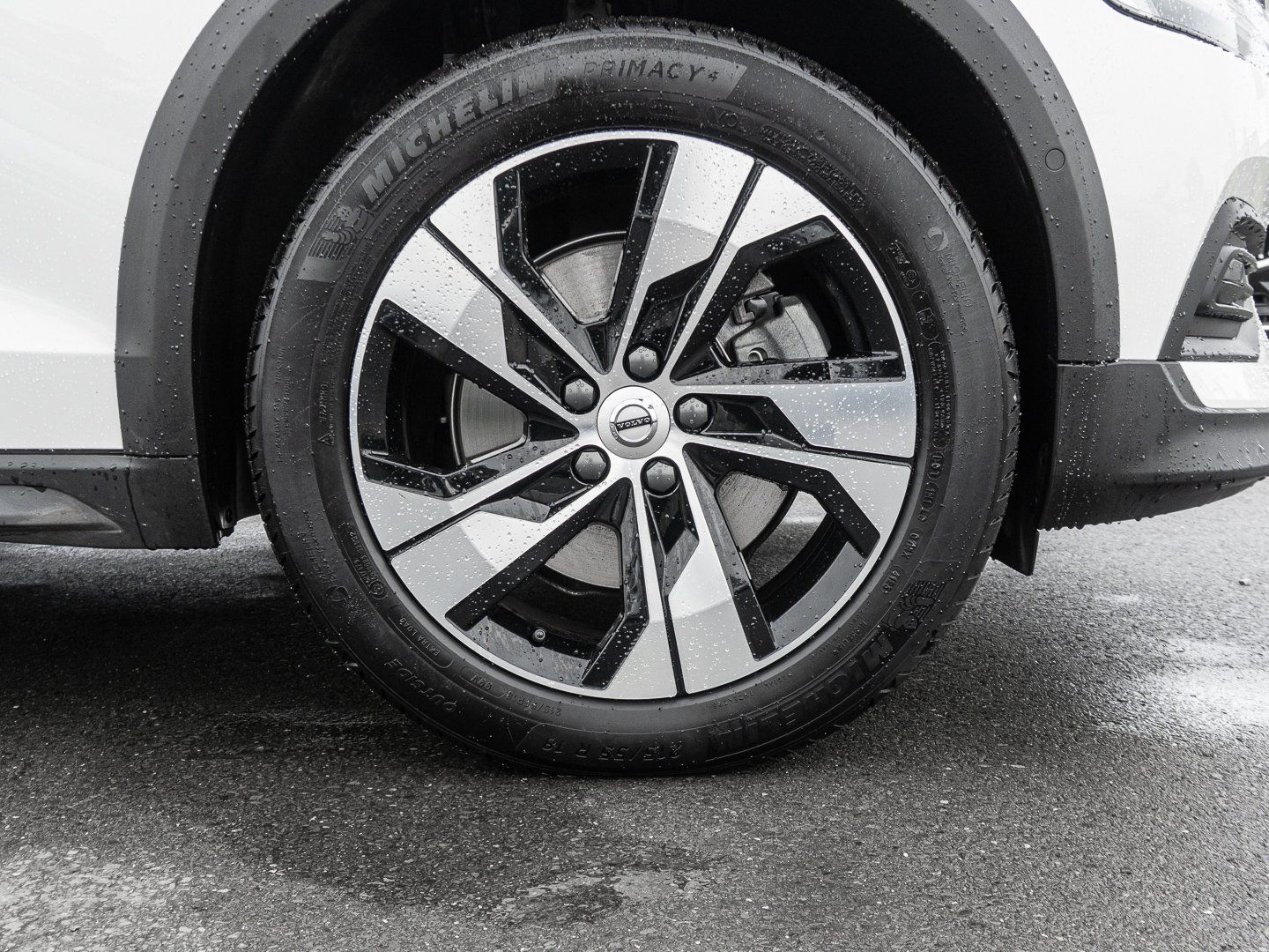 Volvo V60 Cross Country B4 D AWD Plus Bright PILOT LED foto 7