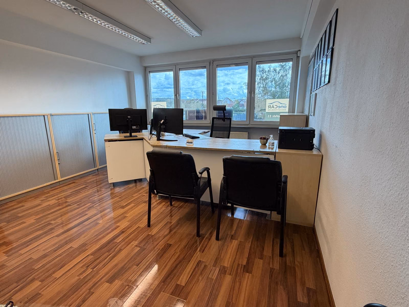 showroom-image-main