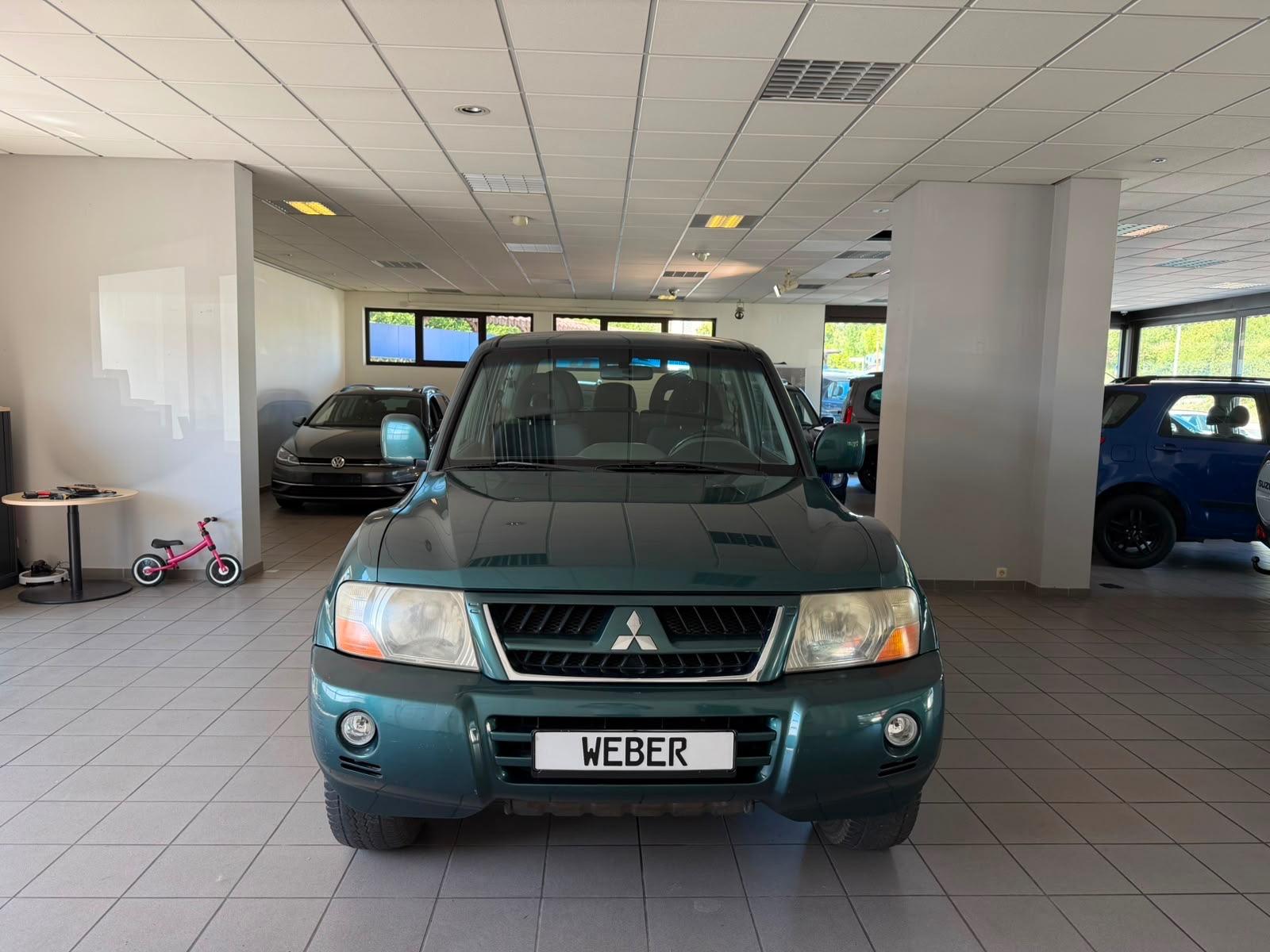 Mitsubishi Pajero 3.2 DI-D Dakar 3 portes | 160 ch | BVA | 1re main | Sièges chauffants | Régulateur | Attelage