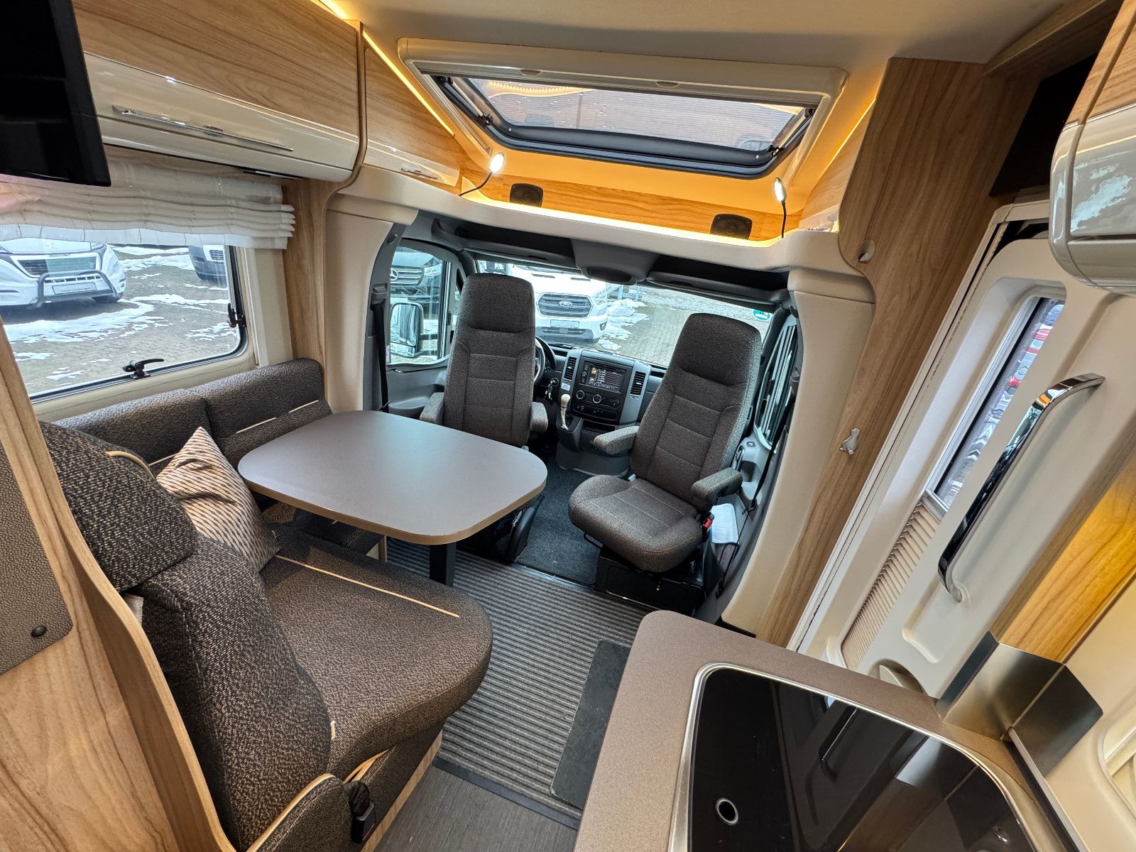 Fahrzeugabbildung HYMER / ERIBA / HYMERCAR ML-T 570 60 EDITION MB SPRINTER 316 CDI 7GT SHZD