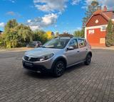 Dacia Sandero Stepway 1,6 MPI *TÜV/AU AUFPREIS NEU*