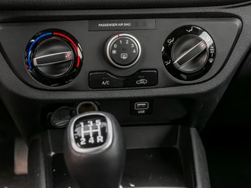 Hyundai i10 1.0 Trend Fernlicht-Assistent Funktionspaket