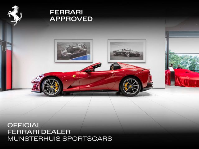 FERRARI 812