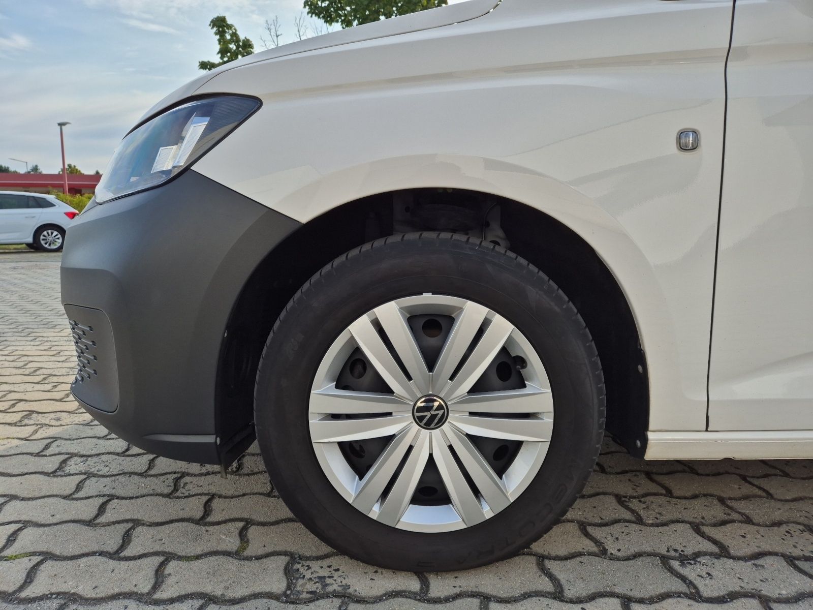 Fahrzeugabbildung Volkswagen Caddy Kombi TDI EcoProfi Klima SH