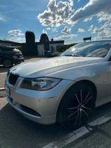 BMW 320i - - BMW 320 aus 2006