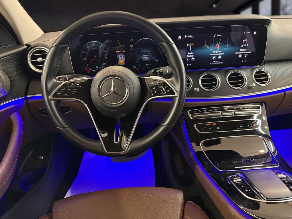 Mercedes-Benz E 300 - Bild 11