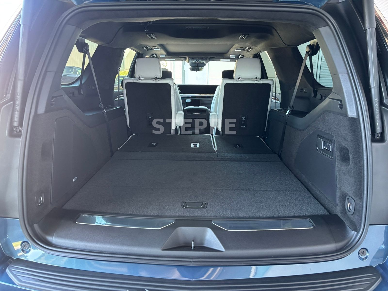 Cadillac Escalade FACELIFT MY26 6.2 V8 ESV Sport Platinum