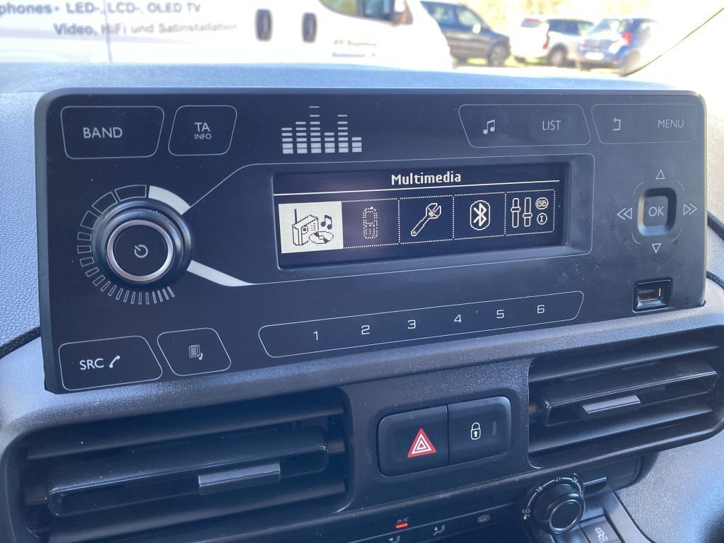 Fahrzeugabbildung Citroën Berlingo 1.5 BlueHDi 100 XL EHZ Club *Rückfahrka