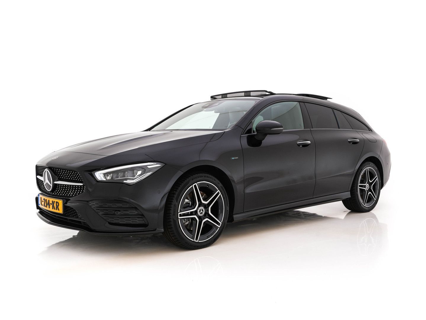Mercedes-Benz CLA 250 Shooting Brake e AMG-Styling Limited Bus imagem 3