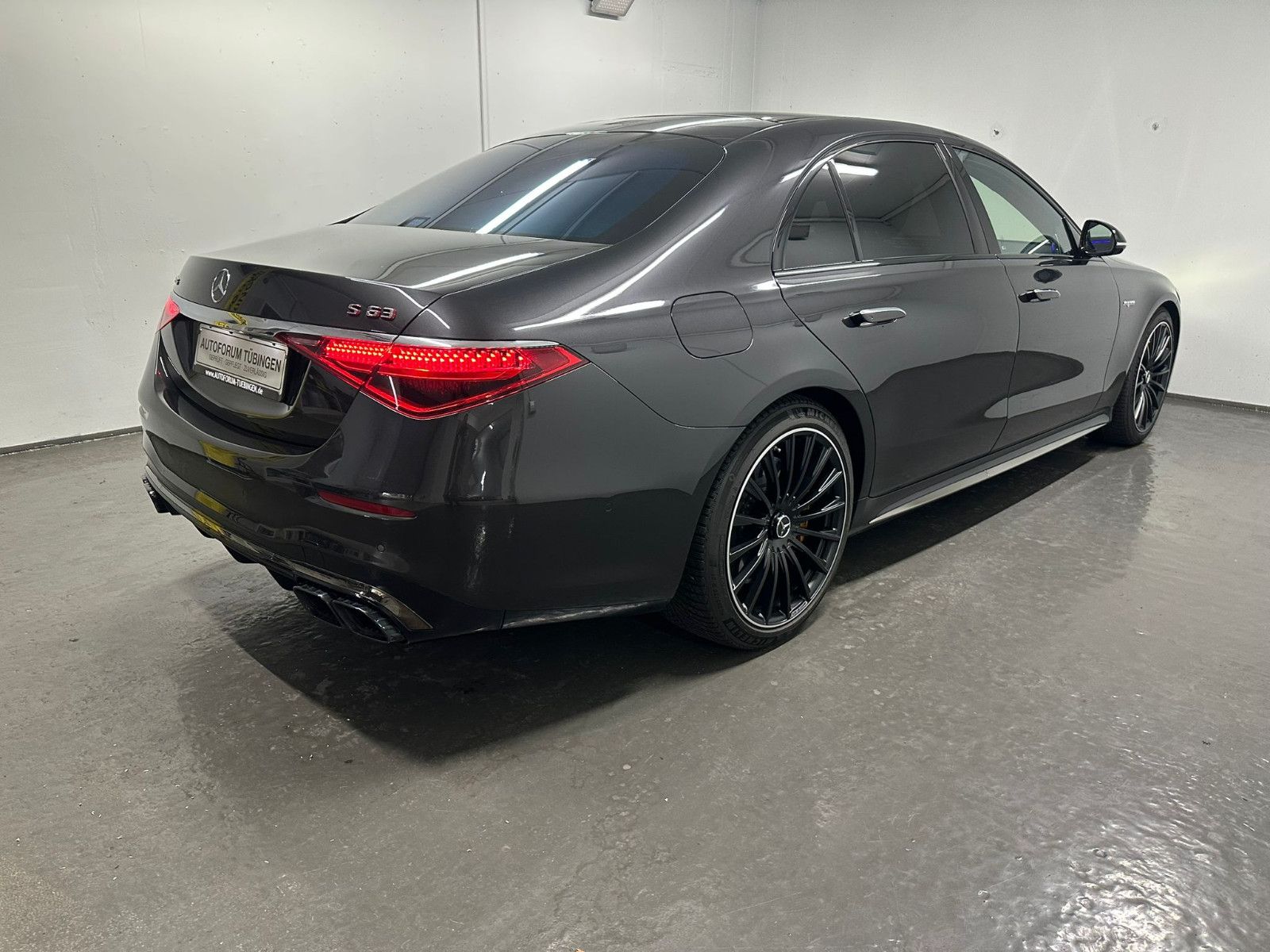 Fahrzeugabbildung Mercedes-Benz S 63 E Performance L *KERAMIK*TV*PANO*