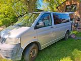 Volkswagen VW T5 1,9 TDI - Volkswagen T5 Caravelle mit Diesel-Antrieb: Kleinbus, 1.9