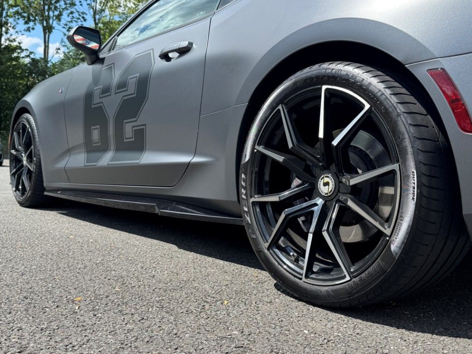 Fahrzeugabbildung Chevrolet Camaro 2SS V8 Leder Schiebed. Grail Schmidt Aluf