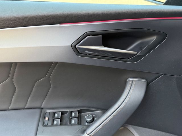Leon VZ 2.0 TSI DSG Navi Sound ACC Pano PLA