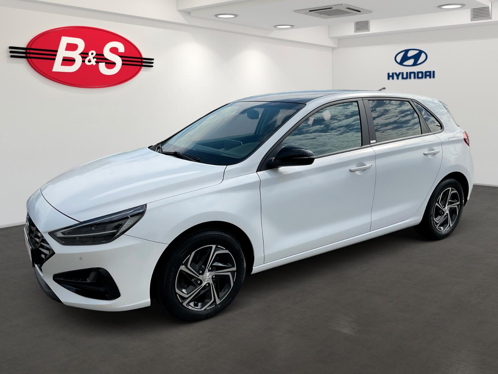 Hyundai i30 Intro Edition Navi Kamera SHZ LHZ