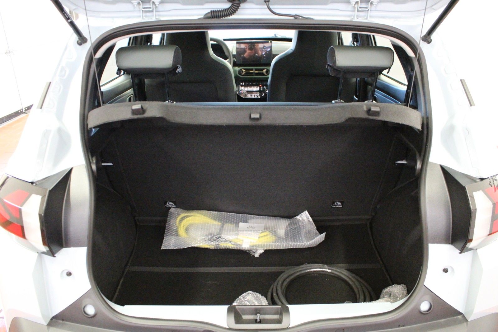 Fahrzeugabbildung Dacia Spring electric 100 Extreme