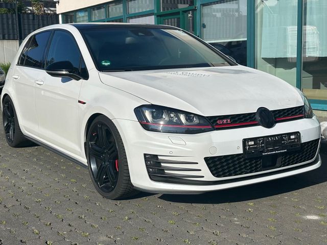 Volkswagen Golf GTI Performance 2.0 TSI NAVI+KAM+PANO+PDC+