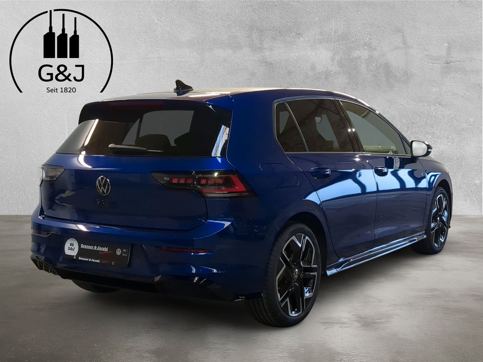 Fahrzeugabbildung Volkswagen Golf R-Line 1,5 eTSI 110kW 7-Gang DSG AHK
