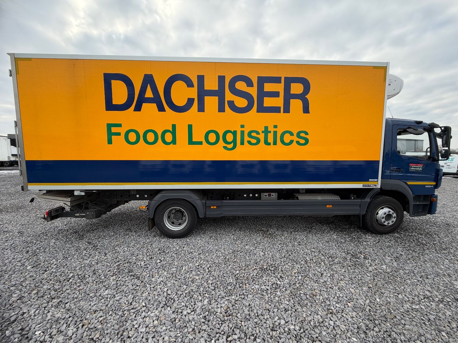 Fahrzeugabbildung Mercedes-Benz Atego 1524 Tiefkühler Thermo King LBW