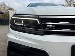 Fahrzeugabbildung Volkswagen Tiguan Highline 2.0 TDI 4MOTION PANO*360°*NAVI!!