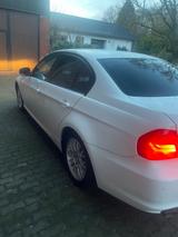 BMW e90 316d - BMW 316: E90