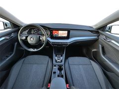 SKODA Octavia Combi 2.0TDI Style|VirtualCockpit|Matrix