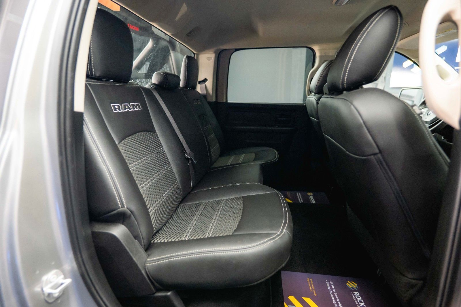 Fahrzeugabbildung Dodge RAM 5.7 V8 HEMI 4x4 OFFROAD Night-Paket *LED*AHK