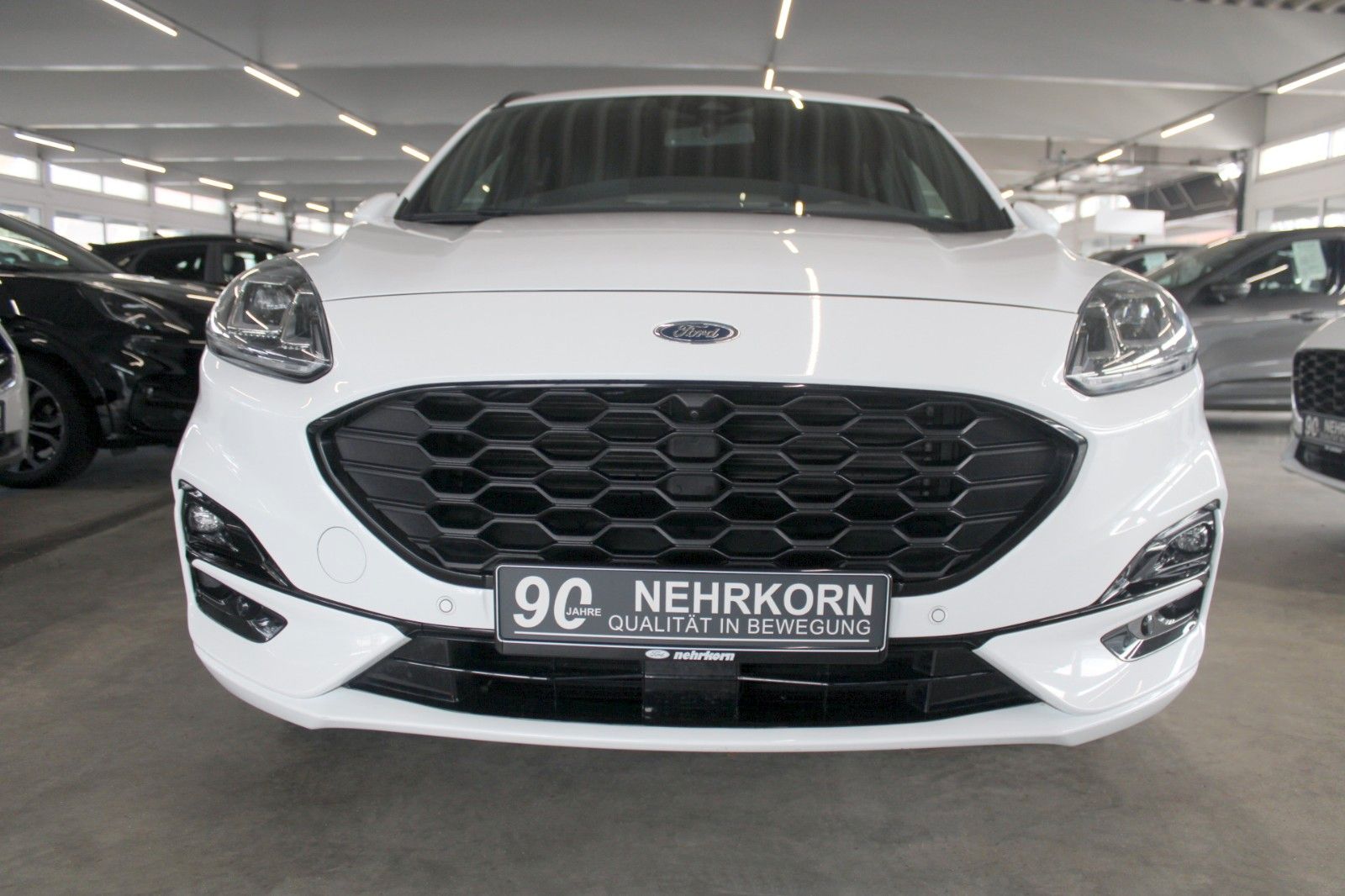 Fahrzeugabbildung Ford Kuga ST-Line X Automatik LED ACC 2xCam WinterPak