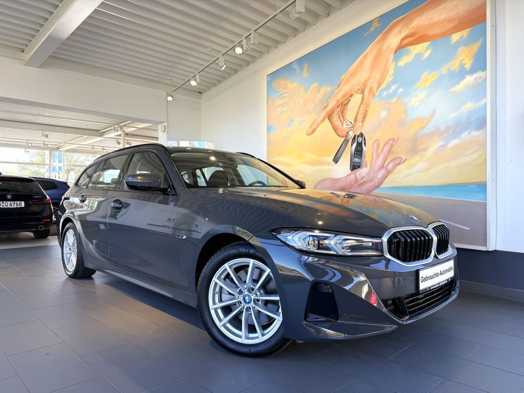 BMW 320e Touring KAM+SPUR+KOMF+adp.LED+HIFI+LivePro+ imagem 2