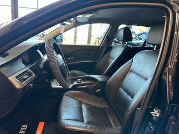 BMW 530 i Touring *Klima*Navi*Xenon*AHK*Freisprech*