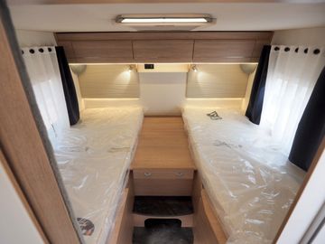 Bild 22 Mooveo TEI 70 EB 140 L-Sitzgruppe Pioneer 9"