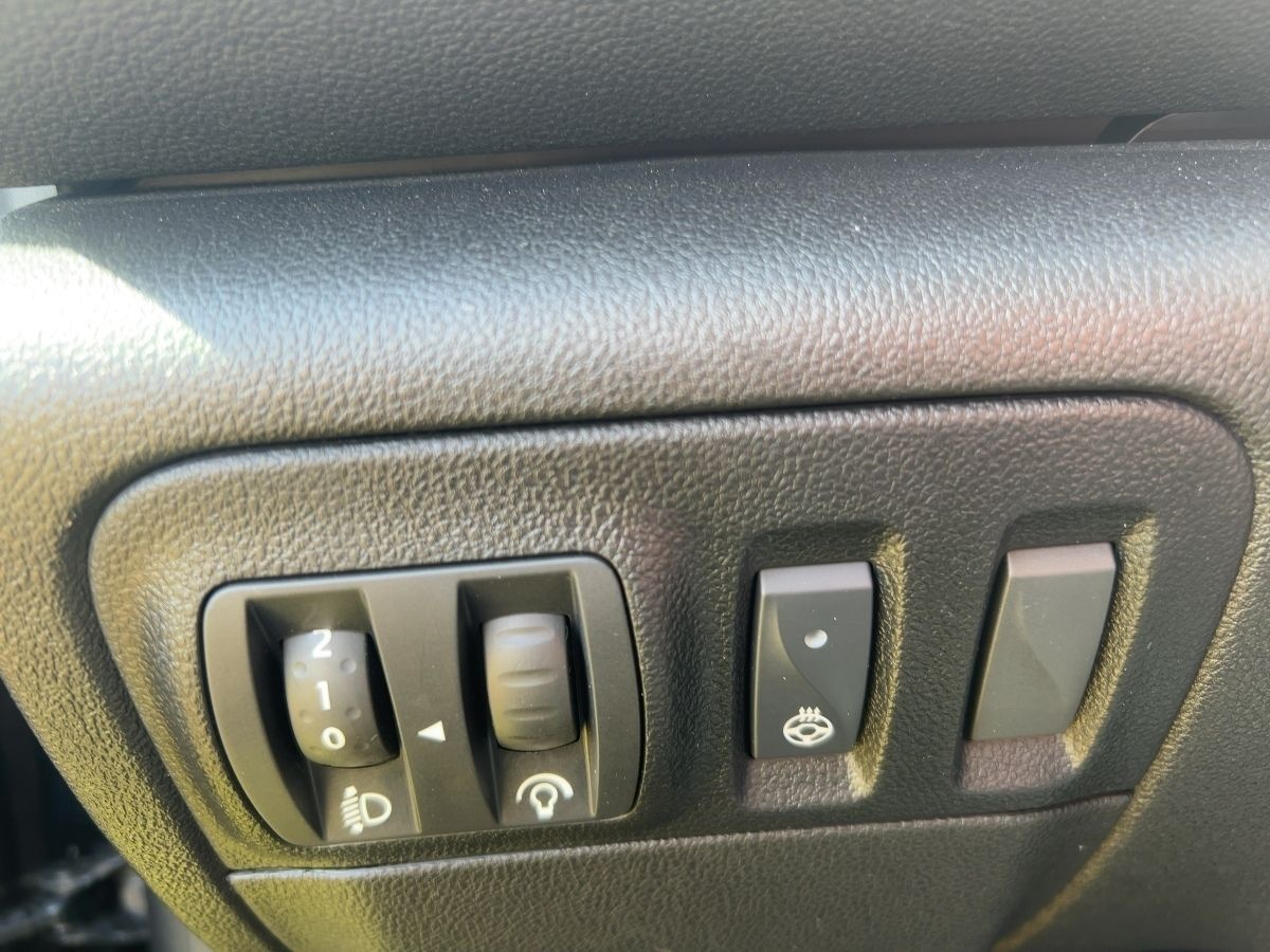 Fahrzeugabbildung Renault Megane Grandtour INTENS TCe 140 EDC SKZ LKHZ