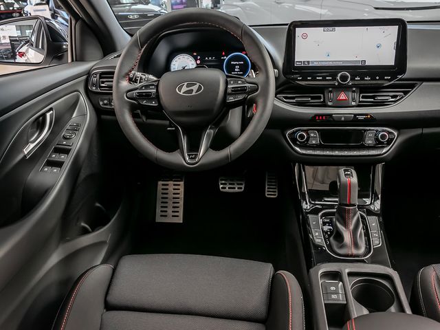 Hyundai i30 Spurhalteassistent Navi Digitales Cockpit